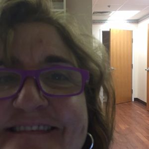 Meet your Posher, Julia